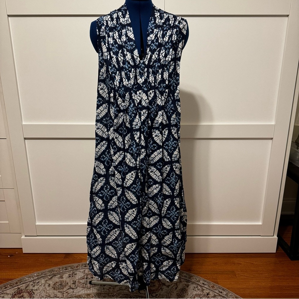 Batik print sleeveless maxi dress